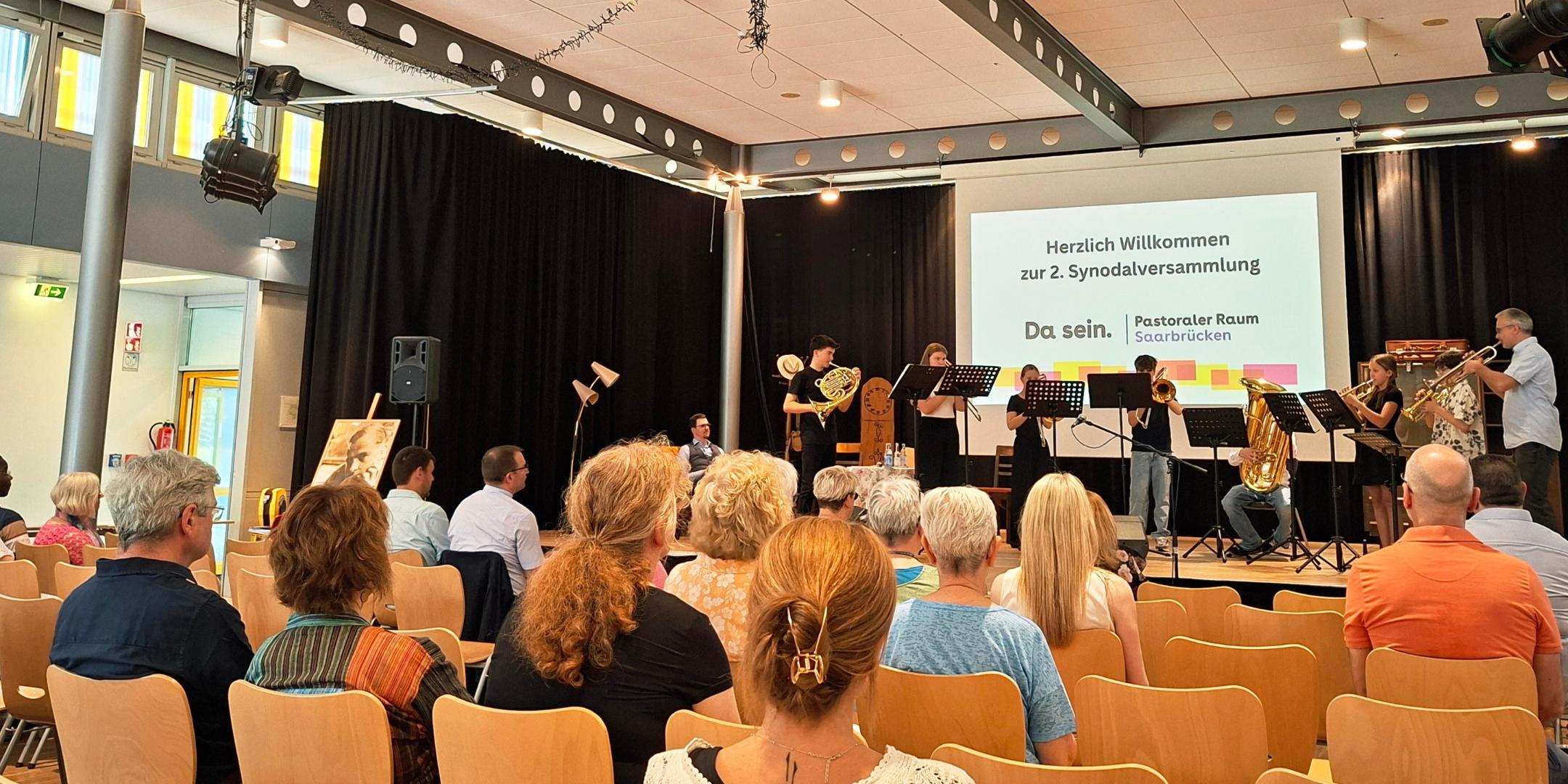 Apertura della 2ª Assemblea Sinodale del Pastorale Raum Saarbrücken (c) MCI Saar Apertura della 2ª Assemblea Sinodale del Pastorale Raum Saarbrücken